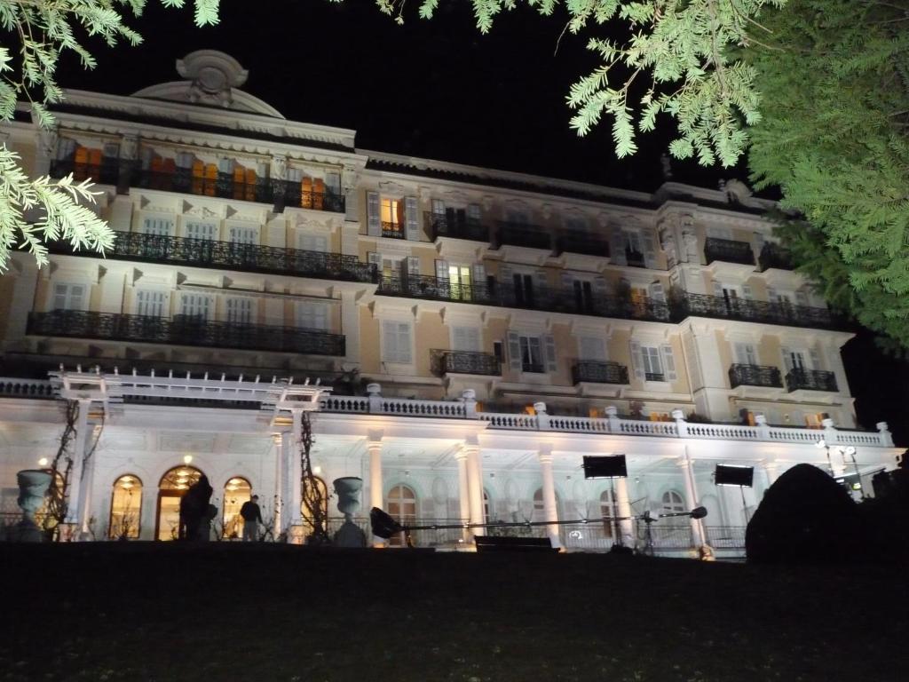 Aux Meubles Du Manoir Aparthotel Aix-les-Bains Ngoại thất bức ảnh