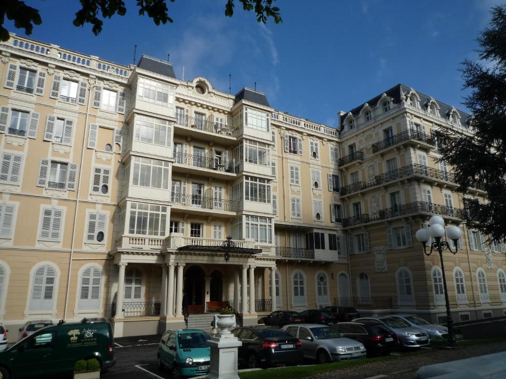 Aux Meubles Du Manoir Aparthotel Aix-les-Bains Ngoại thất bức ảnh