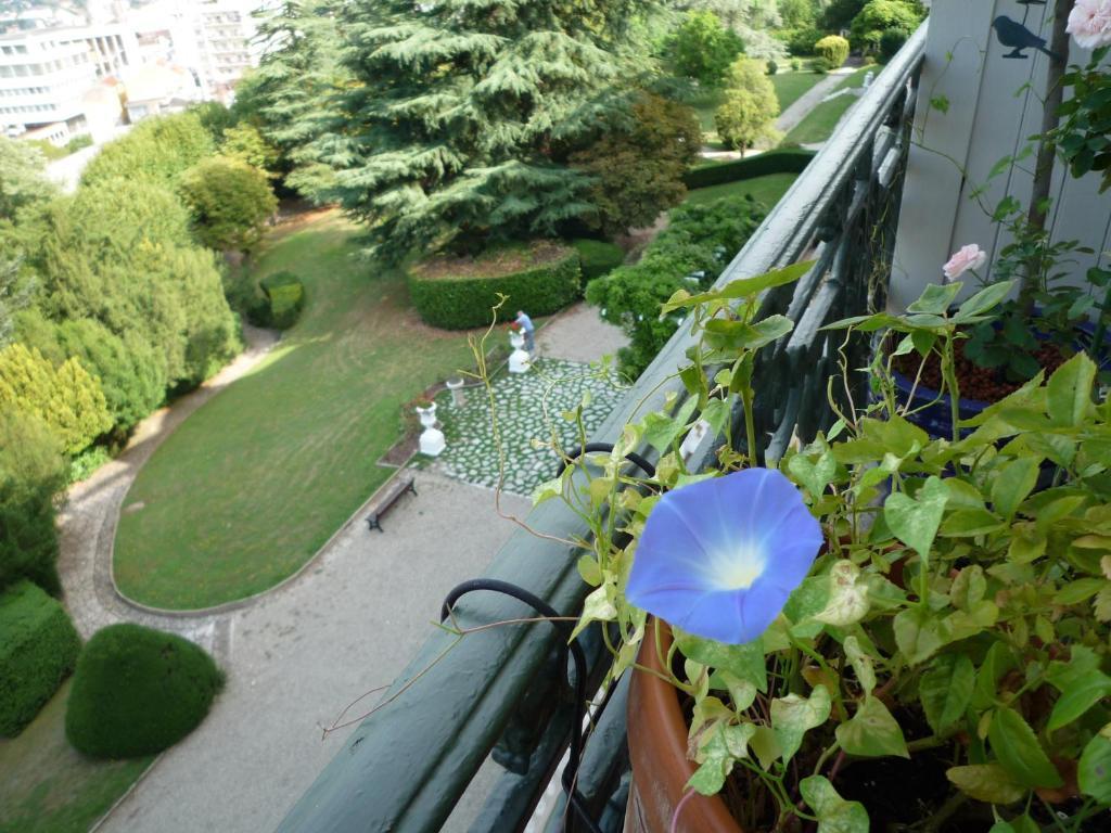 Aux Meubles Du Manoir Aparthotel Aix-les-Bains Ngoại thất bức ảnh