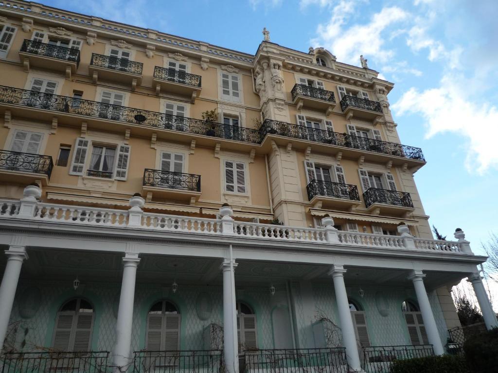 Aux Meubles Du Manoir Aparthotel Aix-les-Bains Ngoại thất bức ảnh