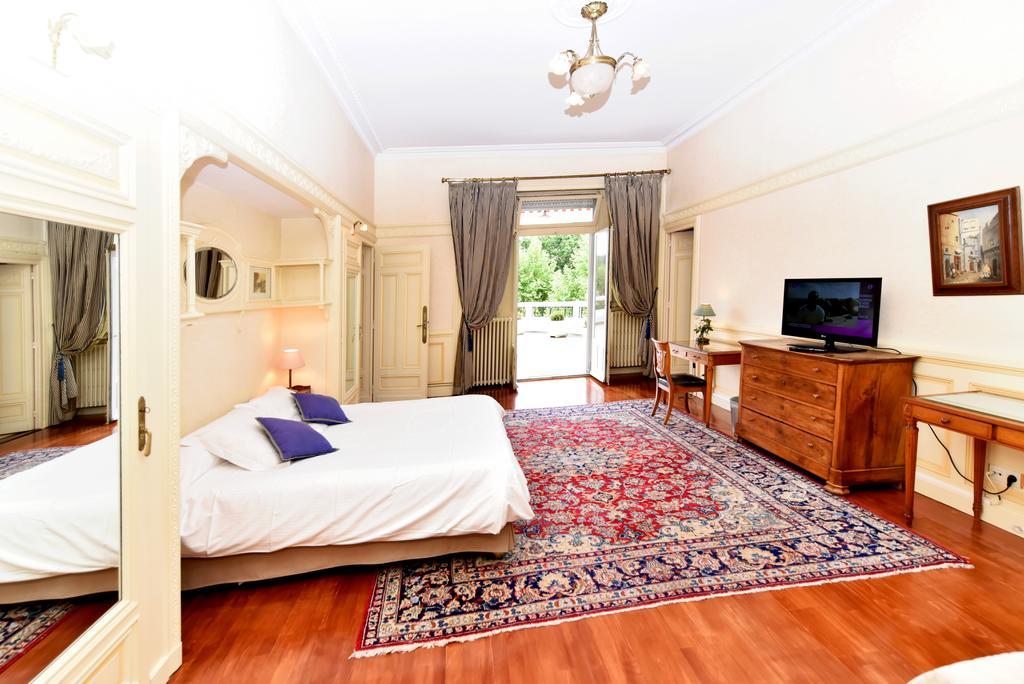Aux Meubles Du Manoir Aparthotel Aix-les-Bains Ngoại thất bức ảnh