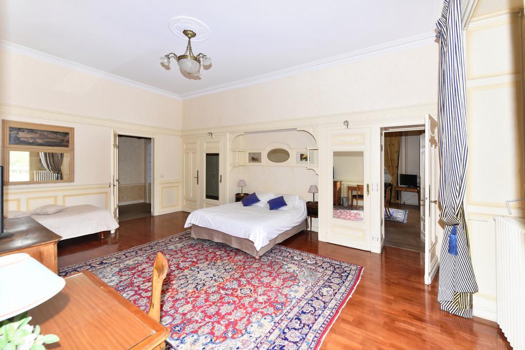 Aux Meubles Du Manoir Aparthotel Aix-les-Bains Ngoại thất bức ảnh