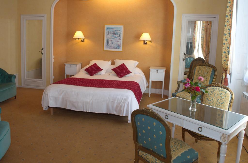 Aux Meubles Du Manoir Aparthotel Aix-les-Bains Ngoại thất bức ảnh