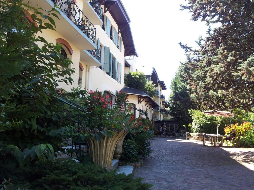Aux Meubles Du Manoir Aparthotel Aix-les-Bains Ngoại thất bức ảnh