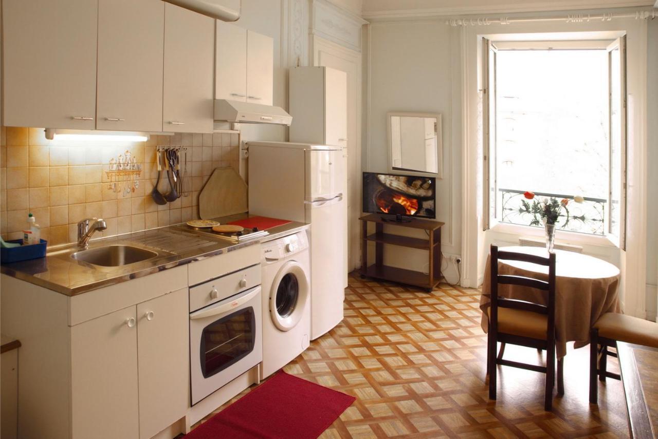Aux Meubles Du Manoir Aparthotel Aix-les-Bains Ngoại thất bức ảnh